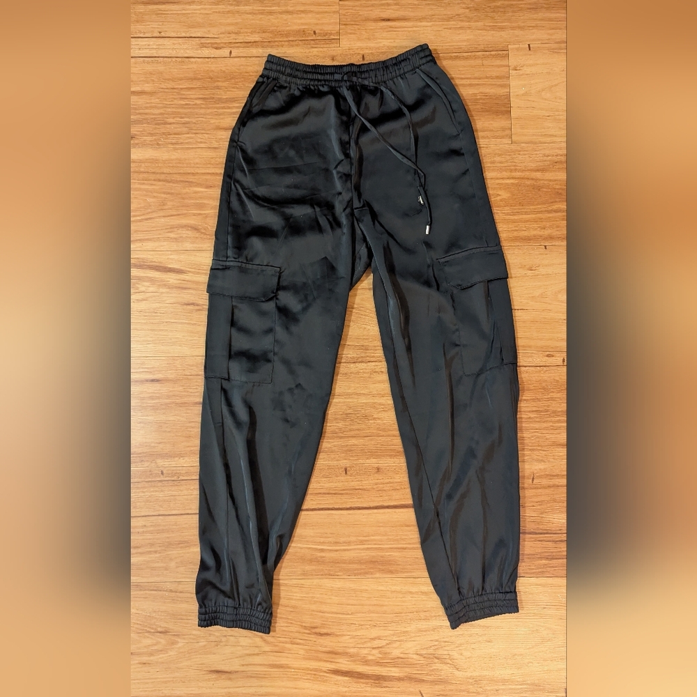 H&M black jogger / cargo pants
